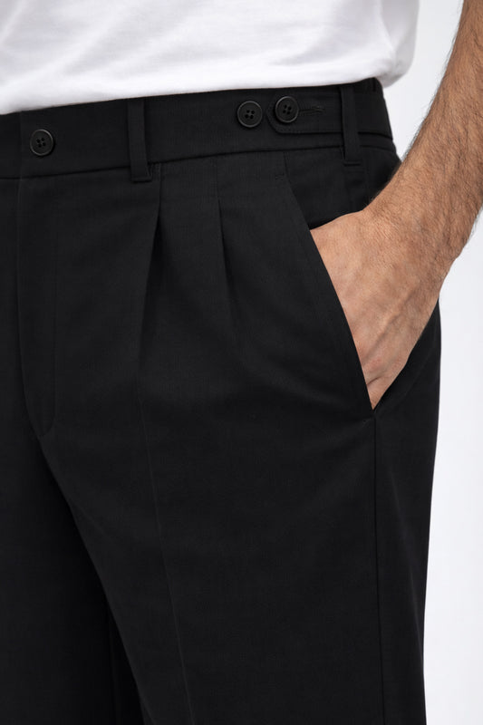 IVAR® Black Adjustable pleated pants