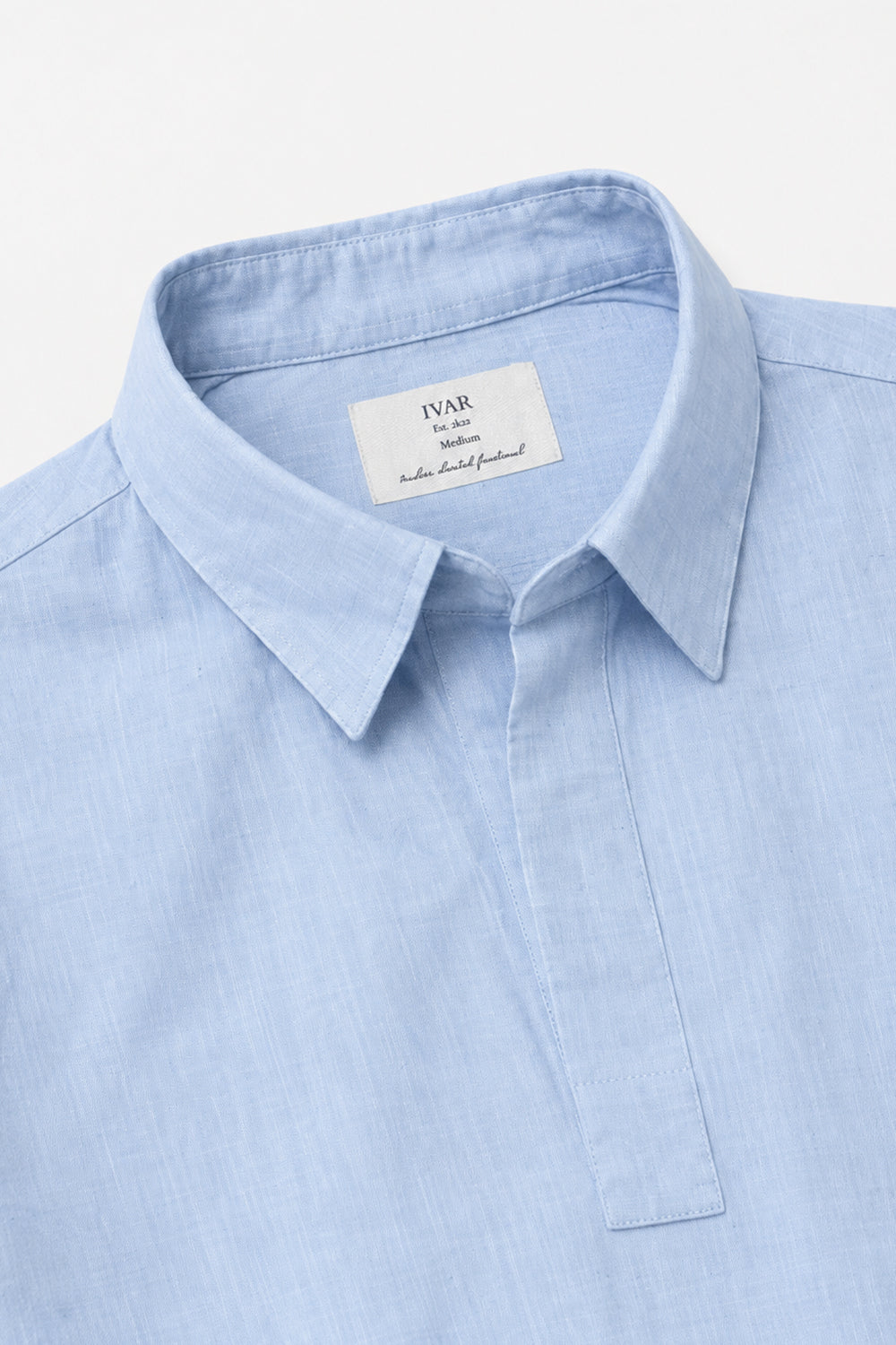 IVAR Sky Buttonless Linen Polo - Collar Close-Up Detail - IVAR Clothing