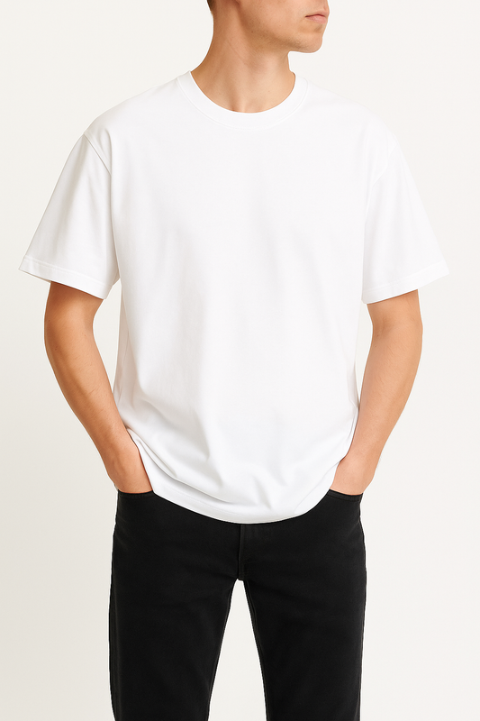 IVAR® White Oversized Tshirt