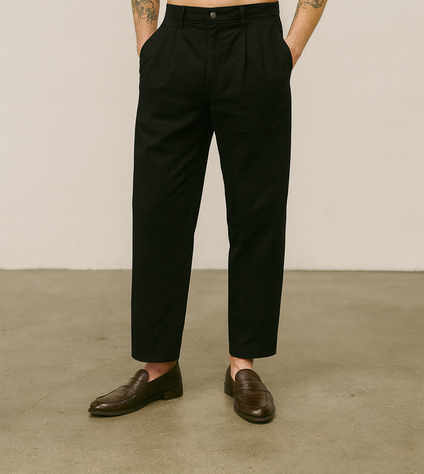 IVAR® Black Twill Straight Fit Pleated Pants