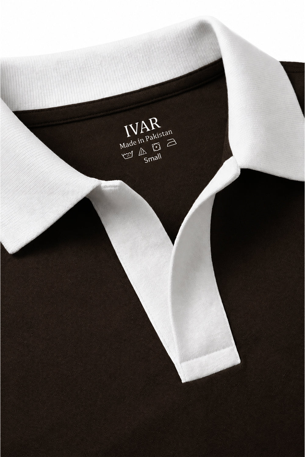 IVAR Chocolate Brown Contrast J/C Polo - Close-Up Collar Detail - IVAR Clothing
