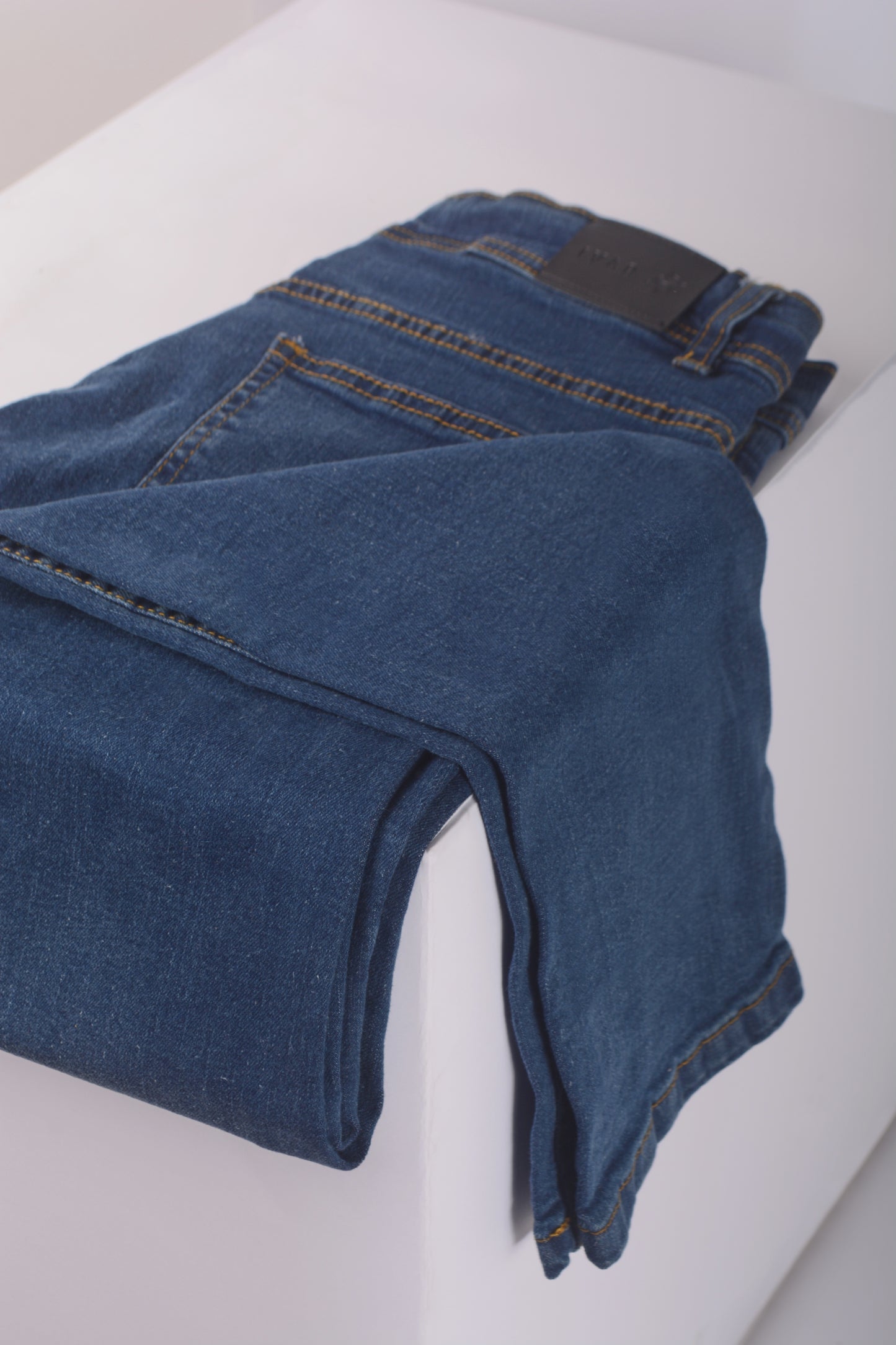 IVAR® Medium Blue Denim with Golden Thread