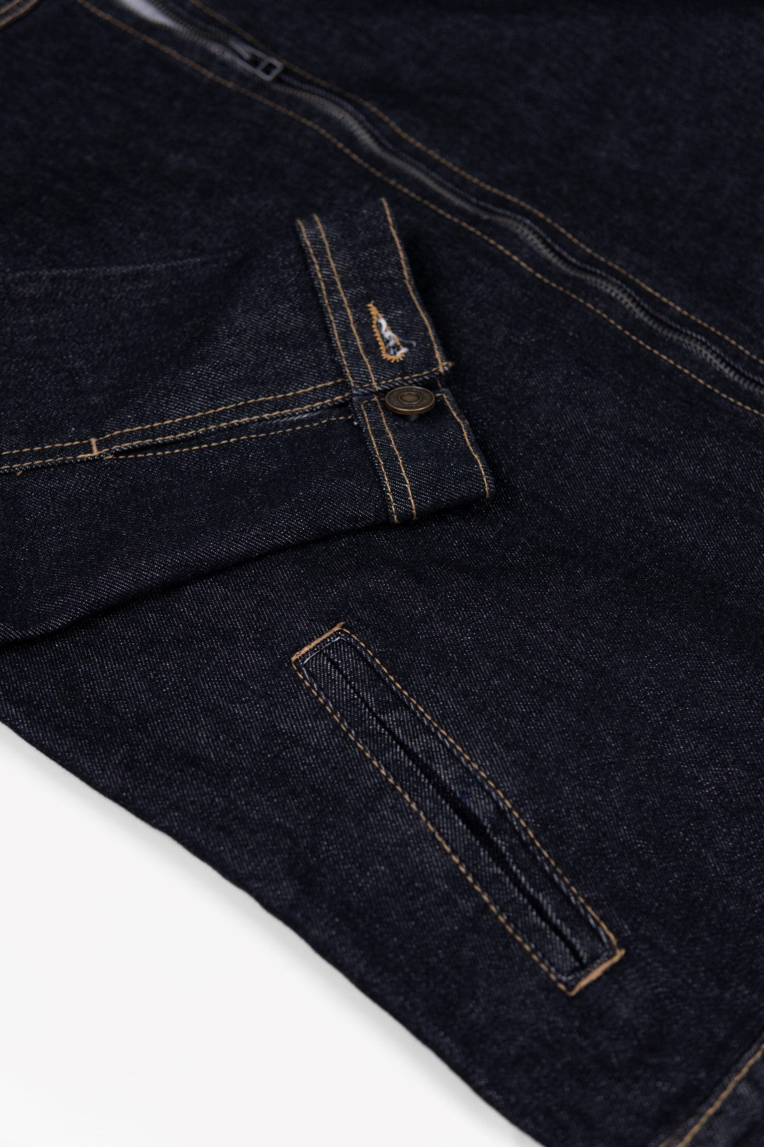 IVAR® Oversized Black Denim Zipper