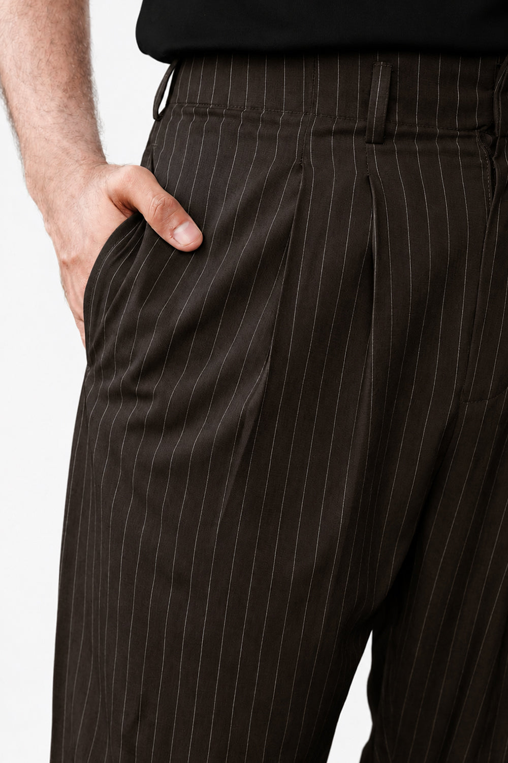IVAR Bistre Luxe Pinstripe Pant - Close-Up Waistband Detail - IVAR Clothing