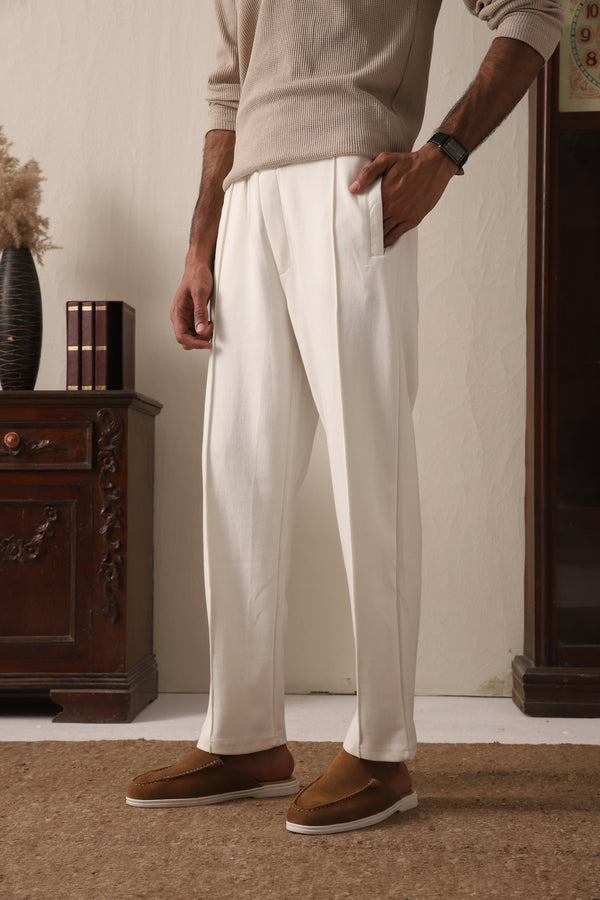 IVAR® Off White Stapered Knitted Pants