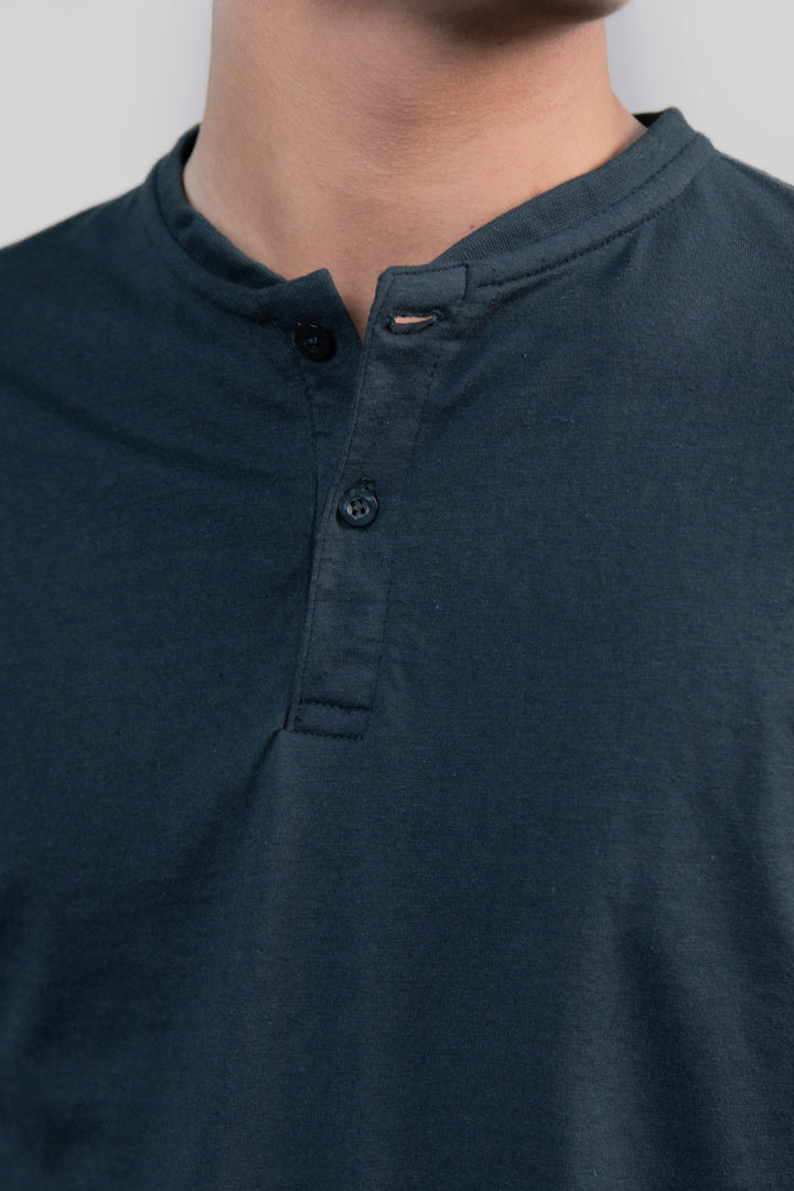 IVAR® Heatlock Curved Hem Henley