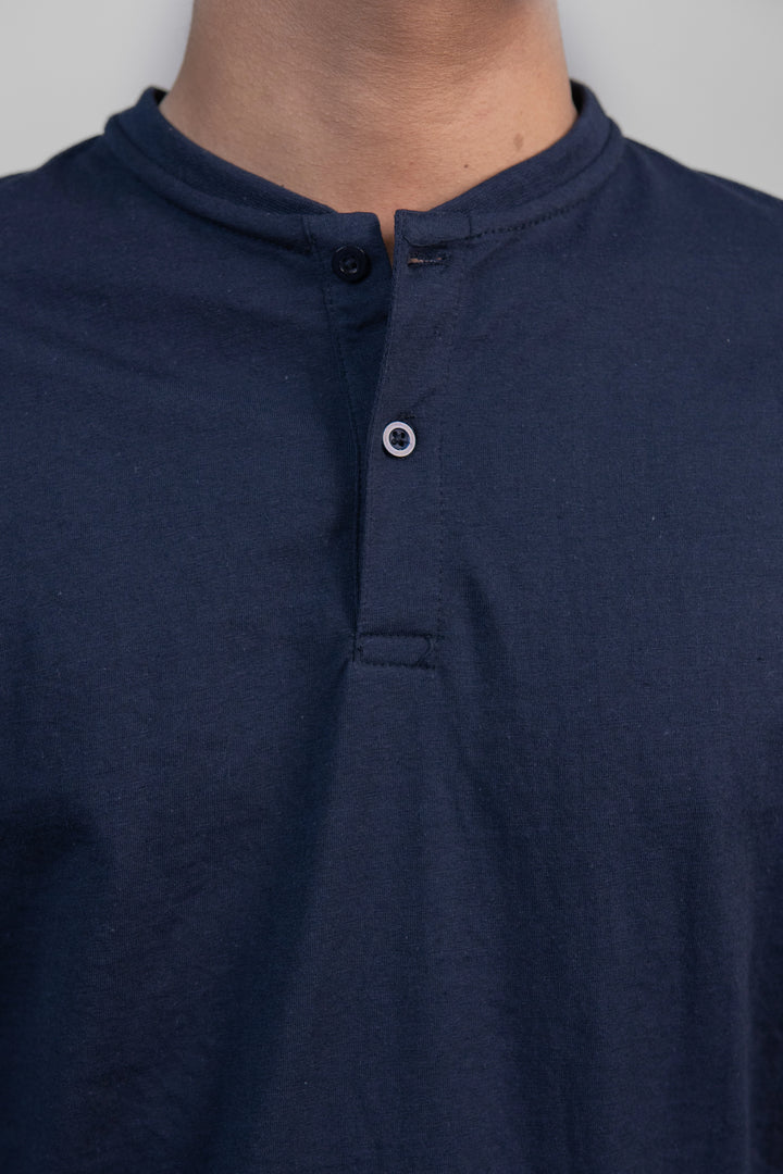 IVAR® Heatlock Curved Hem Henley